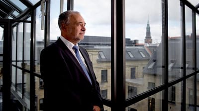 - Overfladen var p&aelig;n, men bagved var der svindel og bedrag, siger Steen Gede, der fra sommeren 2012 til februar 2016 var administrerende direkt&oslash;r for Forenede Service.