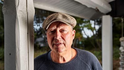 I september var tilsynsf&oslash;rende Preben Peter Rasmussen alene ude til to akutulykker. Det ikke var muligt at f&aring; en anden tilsynsf&oslash;rende med, siger han.