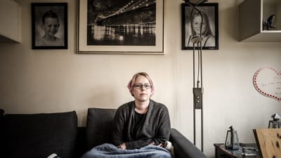 Jeg har overvejet at flytte for at spare p&aring; huslejen. Men det vil skabe kaos, og jeg ved ikke, hvor jeg kan l&aring;ne til et nyt indskud, fort&aelig;ller Anemarie D&uuml;rr. 