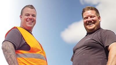 Fra i aften og seks uger frem kan du følge Thomas “Krabbe” Krabbenhøft (til venstre) og Thomas Stage Østergaard i kamp mod kiloene på DR1.