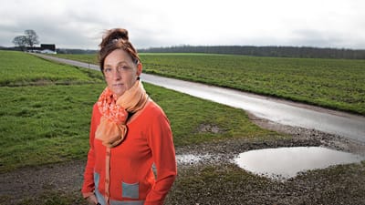 - Jeg ville ønske, at jeg aldrig nogensinde havde mødt Piet Casier, siger Helle Drejer Nielsen, der har haft mavepine og søvnløse nætter i ugerne op til domsafsigelsen.