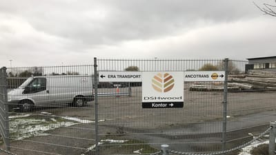 Her er et billede af den holdeplads for lastbiler i Errits&oslash;, hvor d&oslash;dsulykken skete. 