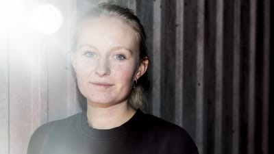 18-&aring;rige Maria Winther passer nu k&oslash;er og lever sin dr&oslash;m ud som landbrugselev. Men hendes f&oslash;rste elevplads hos en svineproducent var et mareridt.