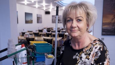 - Lars L&oslash;kke nedg&oslash;r reng&oslash;ringsassistenterne og deres arbejde, siger Birthe Langgaard, der er reng&oslash;ringsassistent.