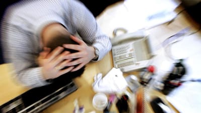 Et flertal af danskerne føler sig presset på jobbet, viser ny undersøgelse.
