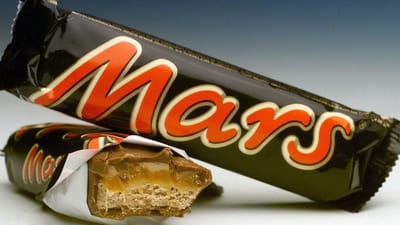 Handel med Mars-barer er omdrejningspunktet i en retssag om mulig svindel med afgifter for 22 millioner kroner.
