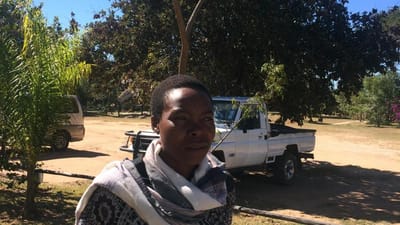 Regeringen i Zimbabwe er fjendtlig over for fagforeninger og arbejdere og t&aelig;nker hovedsageligt p&aring; udenlandske investorer, mener Fortune Sithole, tillidsrepr&aelig;sentant i byggefirmaet Masimba Construction. Foto: Luis Abreu.