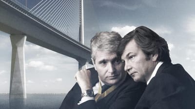 Der er intet, der forhindrer to droppede italienske firmaer i at vende tilbage p&aring; byggeriet af Storstr&oslash;msbroen. De to firmaer er ellers officielt sendt til hj&oslash;rne p&aring; kontrakten efter flere skandalesager. P&aring; billedet ses to tidligere topledere fra Condotte og GLS, som begge er r&oslash;get ud af selskaberne efter korruptionssager.