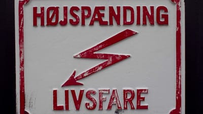 I 2016 og 2017 skete der i alt 79 ulykker med højspændingsledninger i Danmark, hvoraf 20 personer kom til skade. 