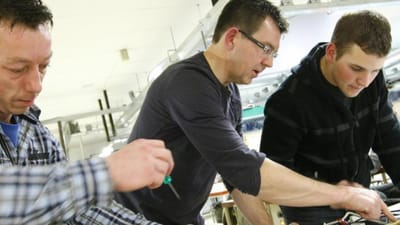 Milliardbesparelse: Fra næste år skal kommunerne selv have pungen op af lommen, hvis ledige skal i vejledningsforløb med mere. Derfor regner regeringen med, at der vil blive langt mindre vejledning og opkvalificering næste år.