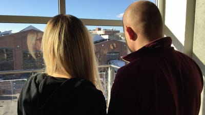 Nu er endnu to ansatte flygtet fra reng&oslash;ringsvirksomheden Hr. Larsens Produktionskompagni i Odense. Patrycja Gieszczynska og Gilbert Michalak er nu sygemeldte. De &oslash;nsker ikke at st&aring; frem med deres ansigter i artiklen af hensyn til kommende arbejdsgivere.
