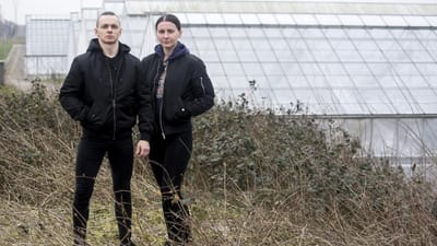 De ukrainske praktikanter Hennadii Bieltiukov og Kateryna Dolgova har sendt en officiel klage over Gartneriet Lundager A/S til det faglige uddannelsesudvalg for gartneri. 