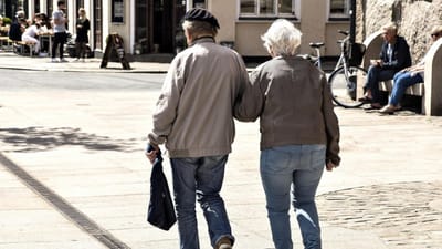 7,6 år. Så mange ekstra leveår har en akademisk uddannet mand på 30 år i banken, hvis man sammenligner ham med en ufaglært på 30 år, viser tal fra AE-rådet.