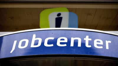 Ledelsen lovede is, hvis socialrådgivere kunne nedbringe antallet af sygemeldte på tre uger. Men sagen er ikke enestående på de kommunale jobcentre.