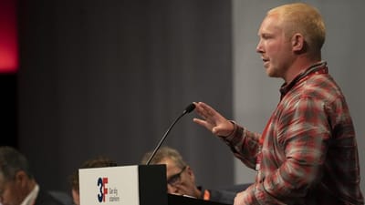 - Det er ikke sidste gang, vi kommer til at opleve, at der er nogen, der vil s&aring; tvivl om det gode arbejde, vi laver hver dag, l&oslash;d det fra murersvenden Emil Torp Olsen.