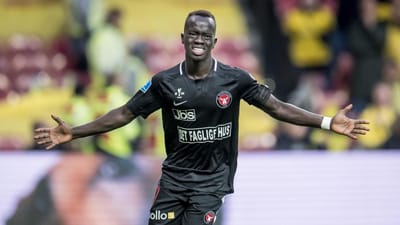FC Midtjyllands Awer Mabil jubler her efter at have scoret på straffe under pokalfinalen mod Brøndby IF i Telia Parken i 2019. Han har ingen forbindelse til sagen med de fire illegale spillere. 