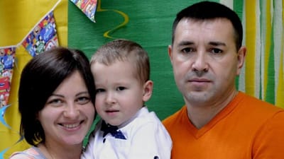 34-&aring;rige Mykola Makarenko blev kvalt p&aring; jobbet for to &aring;r siden og dermed mistede ukrainerens hustru og s&oslash;n familiens fors&oslash;rger. 
