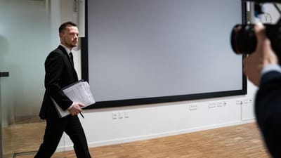 - Borgerne skal mødes med en tro på, at de ønsker hjælp og støtte til at komme i beskæftigelse – og ikke det modsatte, sagde beskæftigelsesminister Peter Hummelgaard (S) ved onsdagens samråd. 