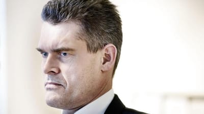 Departementschef Jens Br&oslash;chner fik en h&aring;rd medfart af sin chef, skatteminister Morten B&oslash;dskov (S), efter sagen om ulovlig arbejdskraft p&aring; hans sommerhus i R&oslash;rvig. 