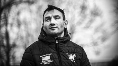 Bygningsarbejder Ionut Ioan har været offer for menneskehandel til tvangsarbejde i Danmark, men Lønmodtagernes Garantifond vil ikke dække rumænerens og flere kollegaers løntab hos hans konkursramte arbejdsgiver.
