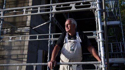 Michael Liesk, 64, ville kun f&aring; cirka 12.000 kroner i efterl&oslash;n f&oslash;r skat, hvis han stoppede med at arbejde nu. 