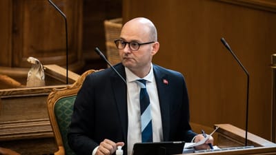 Søren Pape Poulsen, formand for Det Konservative Folkeparti, skriver tirsdag på sin Facebook-profil, at han er blevet smittet med corona-virus.