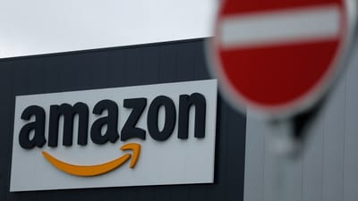 De strejkende kæmper blandt andet for bedre arbejdsforhold på Amazons mange lagerhaller.