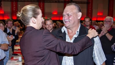 I dag har regeringen leveret den lovede lov om tidlig pension til Arne og andre l&oslash;nmodtagere med et langt arbejdsliv bag sig. Lovforslaget blev vedtaget over middag.