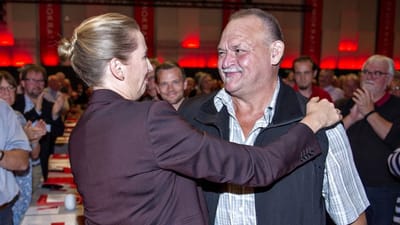 Har du holdt ferie for penge, du optjente, fik udbetalt og betalte skat af året før, fordi du stoppede ved din tidligere arbejdsgiver - ja, så kan det nu give problemer med at få hele ancienniteten i hus, hvis du er en af dem, der søger om tidlig pension. Flere 3F-afdelinger er stødt på problemet, og Udbetaling Danmark, der administrerer ordningen, bekræfter.