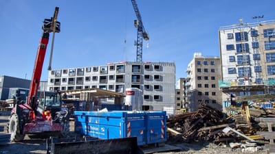 Indsatsen mod social dumping på det danske arbejdsmarked startede i 2012 som et samarbejde mellem flere myndigheder. De undersøger virksomheder i brancher som byggeriet, landbruget og restaurationsbranchen.