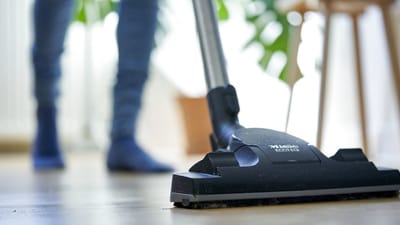 Coor overtager 1. maj 2022 opgaven med at lave mad, gøre rent og drive flere ministerier og departementer.