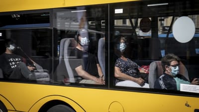 Flere buschauffører oplever unge, der stiger ind i bussen uden mundbind og siger: "Det skal du sgu ikke blande dig i."