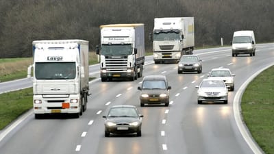 Fra 2015-2020 er der i gennemsnit blevet anmeldt n&aelig;sten dobbelt s&aring; mange arbejdsulykker inden for transport af gods p&aring; veje end i alle andre brancher. 