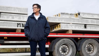 53-&aring;rige Tina Christensen blev torsdag konstitueret som forbundsformand for 3F. Hun har endnu ikke afgjort, om hun er kandidat, n&aring;r de to kongresser skal v&aelig;lge ny formand i den kommende tid.