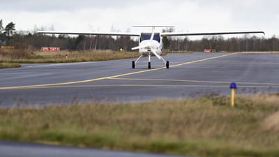 På flyvestationen i Karup og andre af forsvarets enheder skal ISS-ansatte nu til at arbejde direkte under forsvaret, hvilket giver ændrede løn- og arbejdsvilkår.