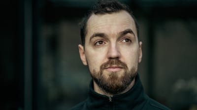 - Vi har et lidt andet temperament end danskere. Når vi ukrainere taler sammen, taler vi oftere højere, og vi råber måske. Men det er ikke sådan, at vi vil slå hinanden ihjel, siger den 34-årige 3F'er Olesii Pidkopai.