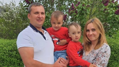 Den ukrainske familie Ponomarenko h&aring;ber meget, at de trods afslag p&aring; opholdstilladelse kan f&aring; lov til at blive i Danmark, fordi s&aelig;rloven for ukrainske krigsflygtninge kan blive lavet om.  