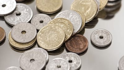 Muligheden for at få efterløn nogle år før folkepensionsalderen, eller farvel til efterløn og efterlønsbidraget udbetalt på bankbogen i stedet? Godt 5.000 nuværende og tidligere 3F-medlemmer valgte det sidste - men de fleste 3F-medlemmer slap ikke efterlønnen.