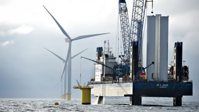 3F'erne arbejder blandt andet i vindmølleindustrien, men også i "sorte" virksomheder som for eksempel Aalborg Portland, der er Danmarks største CO2-udleder.