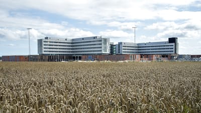 Mandag fremlægges rapport om det skandaleramte supersygehus i Aalborg, der oprindeligt skulle have stået færdigt i 2020. Ifølge TV 2 Nord er byggeriet igen ramt af problemer. (Arkivfoto).
