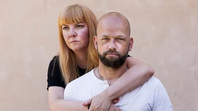 Peter Hermansen og hans kæreste Lotte Nedergaard var fanget i storcenteret Field's i 45 minutter under skyderiet. Alt imens deres to sønner var ude i centeret på egen hånd