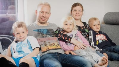 Familien Vibjerg fra Taulov er blandt de 3F-familier, der m&aelig;rker h&aring;rde tider. De har for l&aelig;ngst lagt deres indk&oslash;bsvaner om og sparer, hvor de kan. 