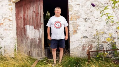 - Det giver da fornyet h&aring;b om seniorpension, siger den 61-&aring;rige murer Brian Olsen om kritikken fra Ankestyrelsen.