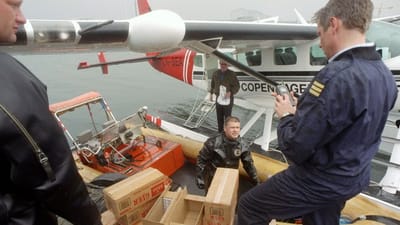 Et af de sjove optrin var en norsk pilot, der kom med vandflyver til København for at dele gratis gær ud til danskerne.