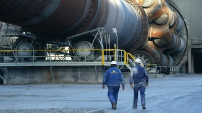 I februar 2021 kostede en arbejdsulykke p&aring; Aalborg Portland en 45-&aring;rig mand livet. Sagen ligger i dag til vurdering hos anklagemyndigheden ved Nordjyllands Politi.