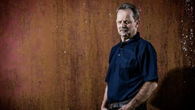 Den tidligere tillidsmand Eigil Linding Pedersen er en af de tidligere ansatte hos Sky-Light, som er blevet syge af PMDA. Han venter fortsat på erstatning.
