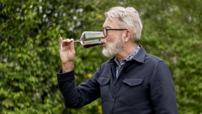 I mods&aelig;tning til sin kollega fra Politiken er Berlingskes madanmelder, S&oslash;ren Frank, ikke overrasket over de barske forhold p&aring; de danske Michelin-restauranter. De er et uundg&aring;eligt vilk&aring;r, argumenterer han. 