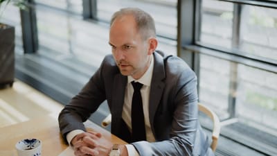 68.000 ejendomsvurderinger, hvor grundværdien er højere end den samlede vurdering, skal gennemgås for fejl. Det siger skatteminister Jeppe Bruus (S) til TV 2 og DR.