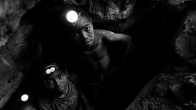 I 2022 var Unicef i Madagascar. Her m&oslash;dte de b&oslash;rn, der arbejde i Mica-miner, som f.eks. Sambilahatse p&aring; billedet. 