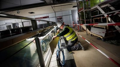 N&aring;r politiet, arbejdstilsynet og skattefolkene er p&aring; jagt efter social dumping p&aring; danske arbejdspladser, s&aring; g&aring;r de ofte efter udenlandske ansatte i de samme brancher, fordi der er en historik med snyd visse steder - herunder i byggeriet. Arkivfoto.
